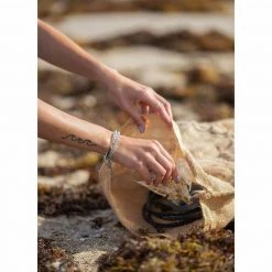 4OCEAN Recycled Bracelet, Leatherback Turtle 11 4OCEAN Recycled Bracelet, Leatherback Turtle -Women’s Clothing, Shoes & Accessories Official Shop 19917830 3 1500.14012020083019